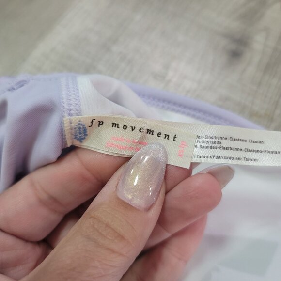 FP Movement Women's Lavender purple sports Bra laser cut back detail size xs - Picture 4 of 6